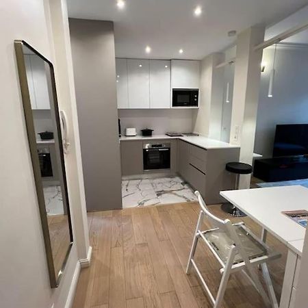 Charmant Appartement Alesia París Exterior foto