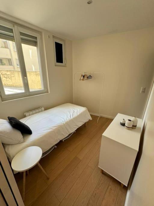 Charmant Appartement Alesia París Exterior foto